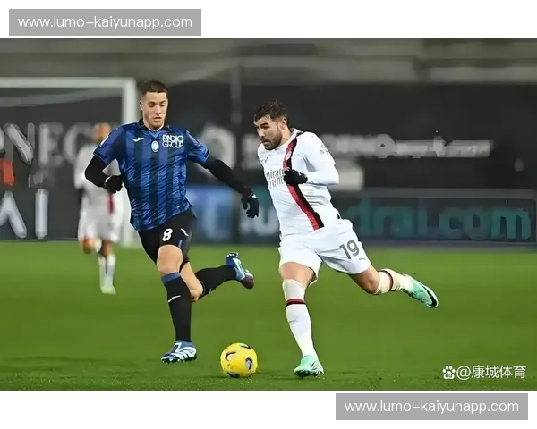 双城之战：在圣西罗的呼吸里，读懂米兰德比的百年烟火与永恒血脉